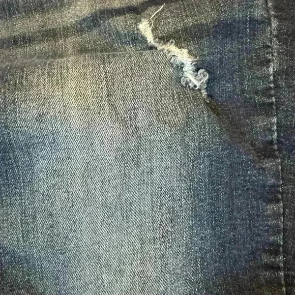 Distressed comfy jeans - Picture 4 of 8